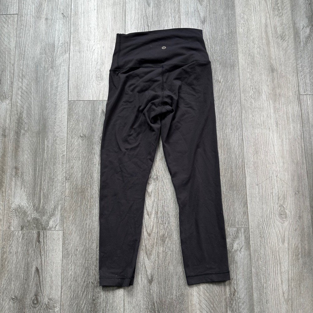 Lululemon Black High-Rise Leggings Align Style Crop ~Size 6 21-22" Inseam